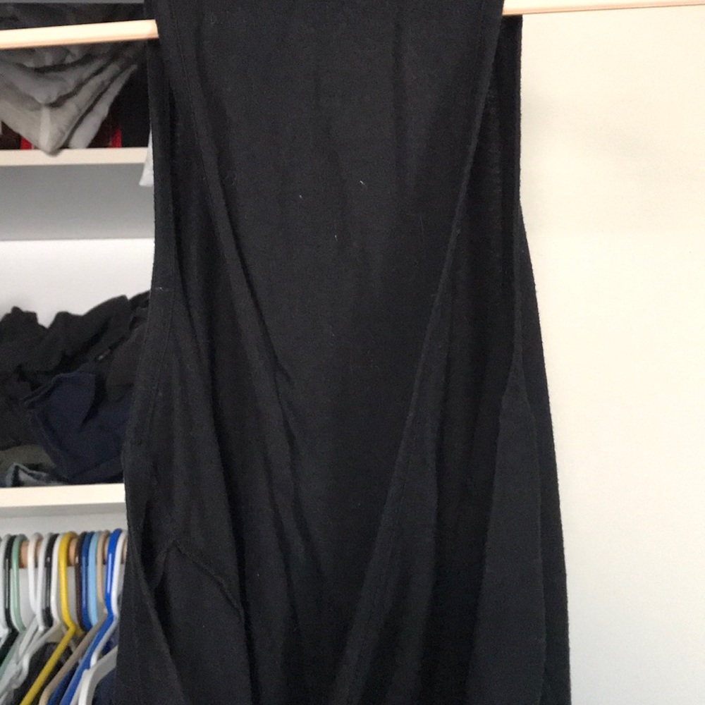 Fabletics tank top - Picture 4 of 4